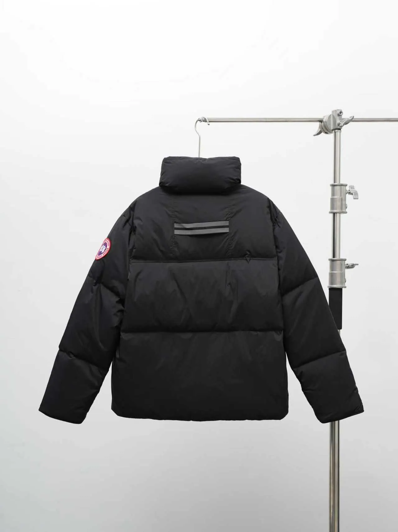 P840 Counter quality stand-up collar Sibu jacket [Exclusively for foreign trade] [Interchangeable black label and red label] Canada Goose LAWRENCE series quilted windproof and waterproof straight stand-up collar zipper down jacket Lawrence Puffer Jaet men's stand-up collar down jacket Color: black with red label. Size: XS S M L XL XXL.